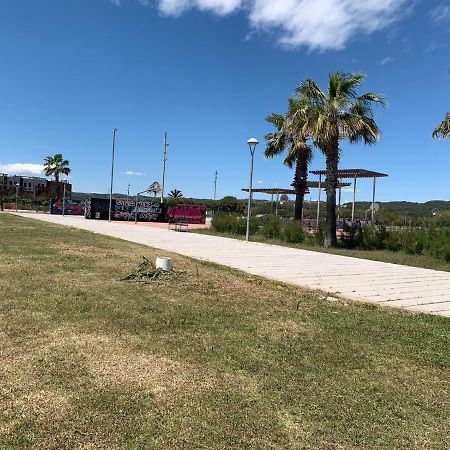 Apartamento Para 5 Personas Frente Al Mar Con Piscina Y Parking Cubelles Exteriör bild