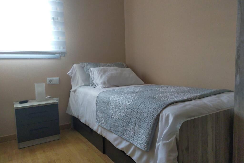 Apartamento Para 5 Personas Frente Al Mar Con Piscina Y Parking Cubelles Exteriör bild