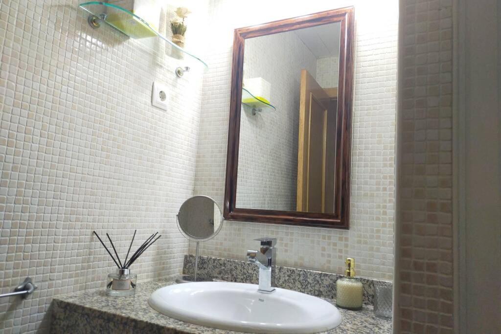 Apartamento Para 5 Personas Frente Al Mar Con Piscina Y Parking Cubelles Exteriör bild