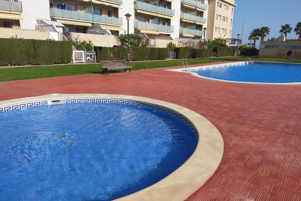 Apartamento Para 5 Personas Frente Al Mar Con Piscina Y Parking Cubelles Exteriör bild