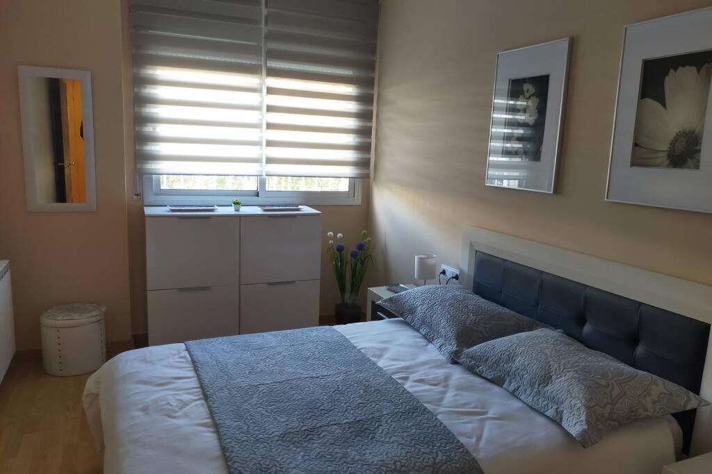 Apartamento Para 5 Personas Frente Al Mar Con Piscina Y Parking Cubelles Exteriör bild